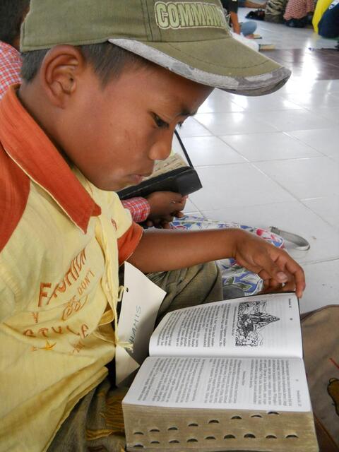 Membaca Alkitab